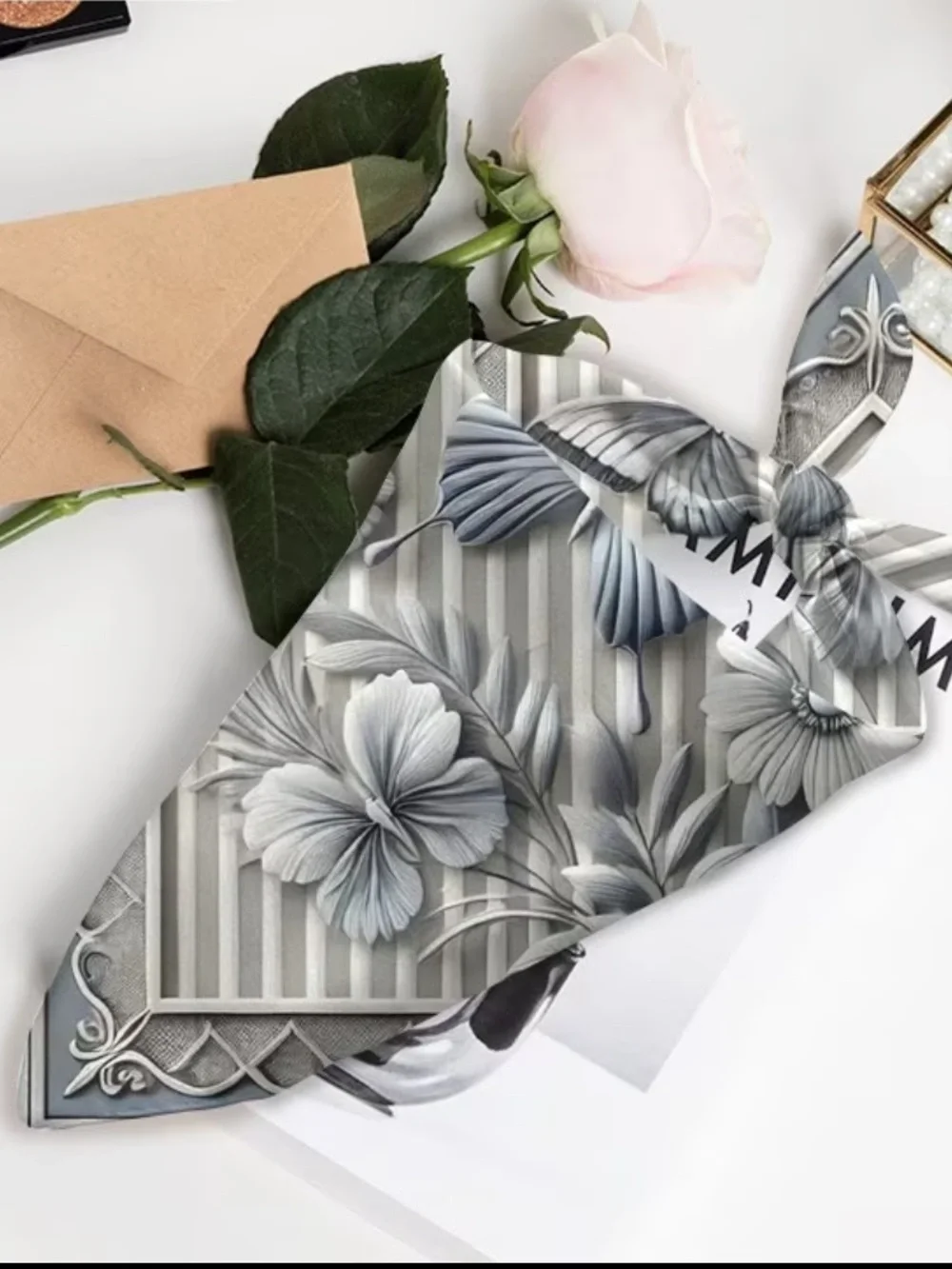 Butterfly & Floral Print Women's Scarf in Gray and Blue